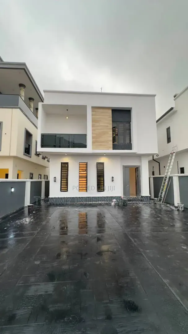 4bdrm Duplex in Akwaka Estate, Port-Harcourt for sale in Port-Harcourt