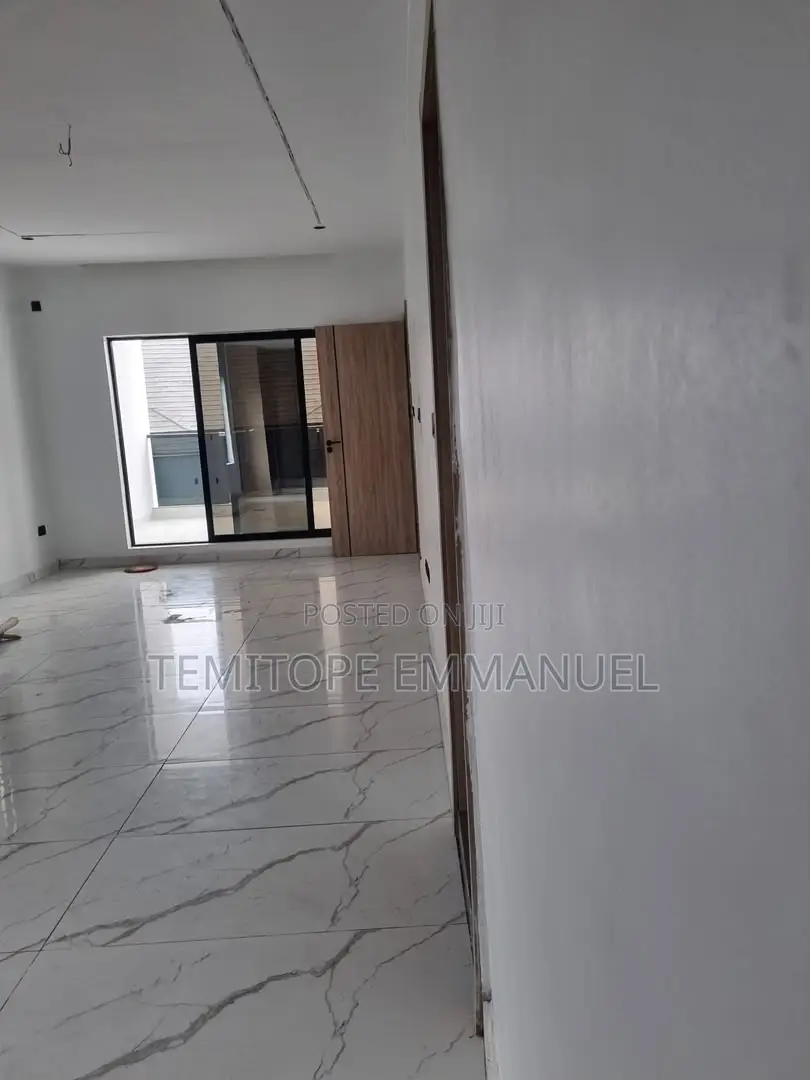 Furnished 4bdrm Duplex in Lekki for sale in Lekki