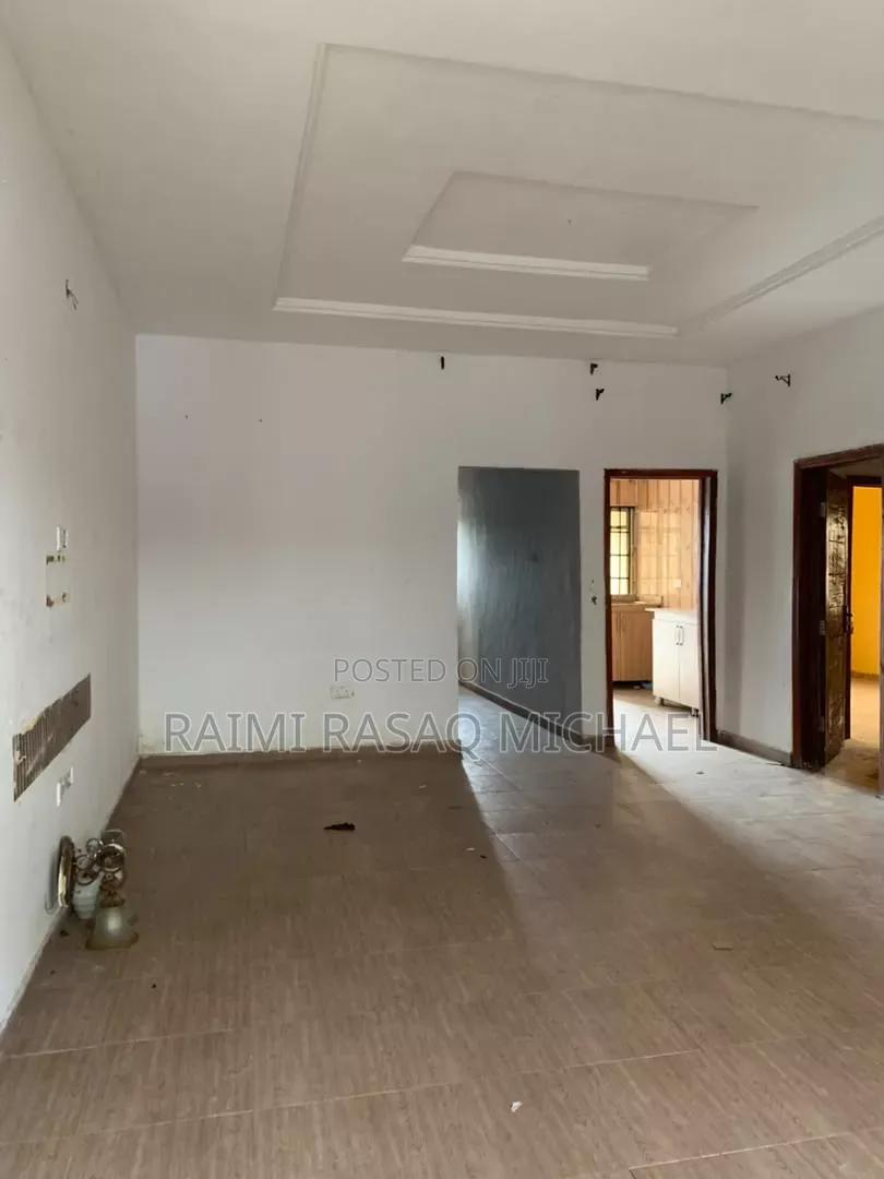 Furnished 2bdrm Apartment in Otunla, Lakowe for rent in Lakowe