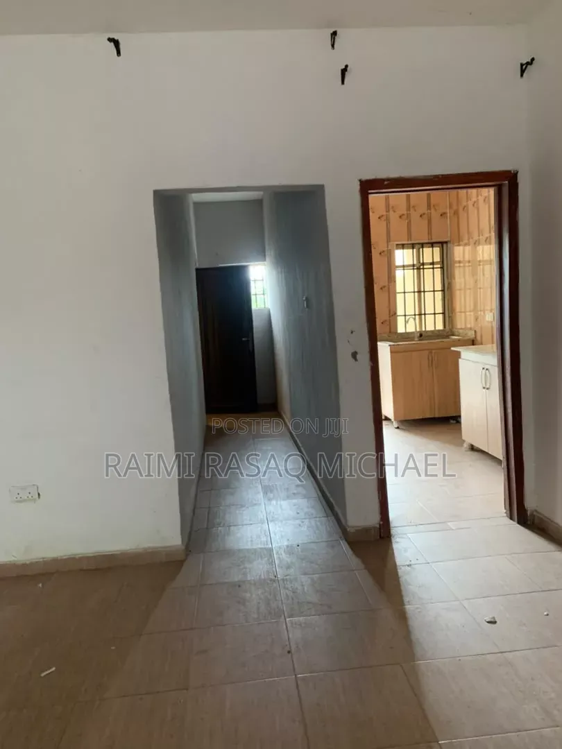 Furnished 2bdrm Apartment in Otunla, Lakowe for rent in Lakowe