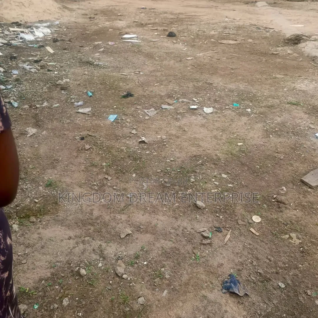500 SQM LAND Maplewood Estate Agege Lagos in Oko-Oba