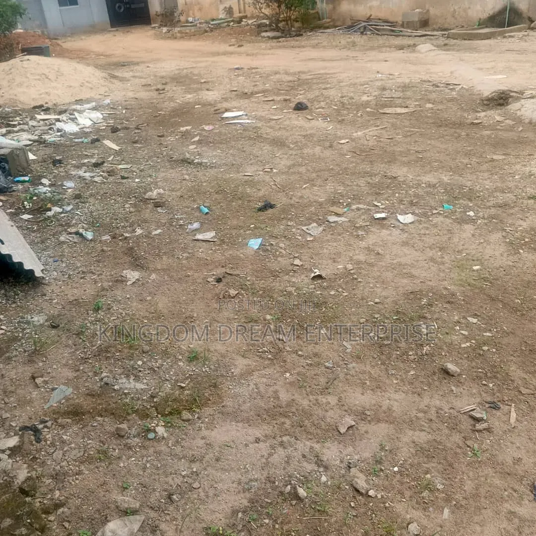 500 SQM LAND Maplewood Estate Agege Lagos in Oko-Oba
