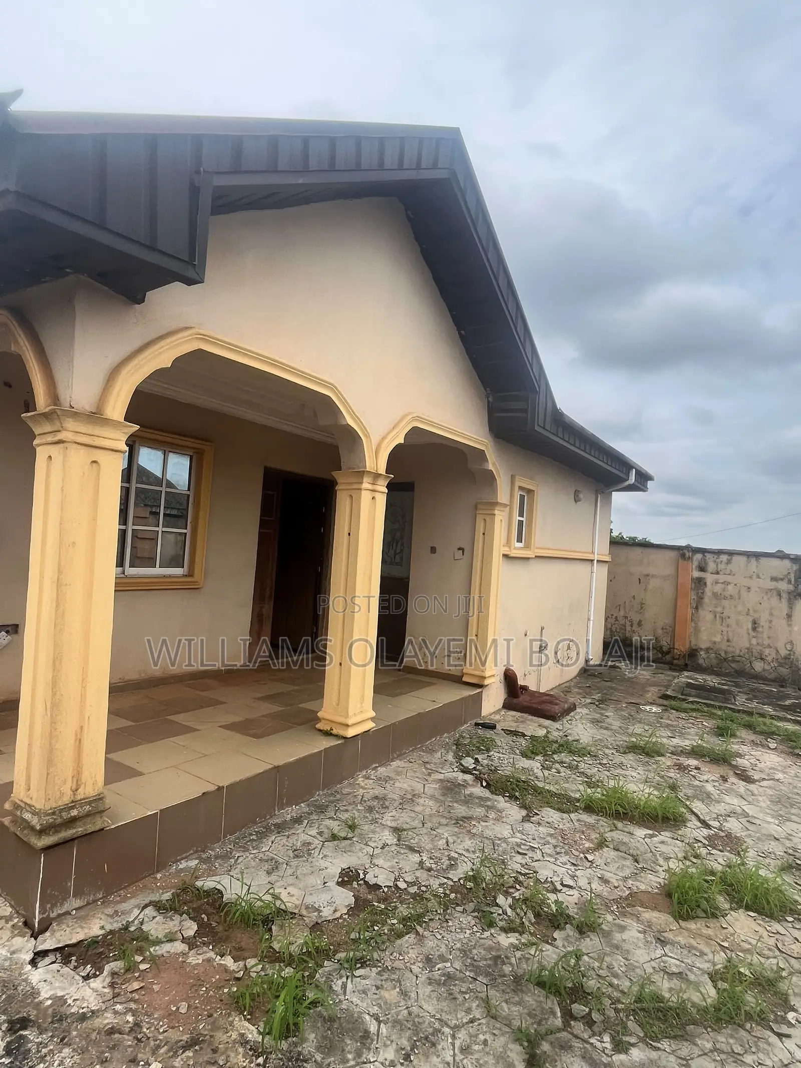 3bdrm Block of Flats in Ado-Odo/Ota for sale in Ado-Odo/Ota