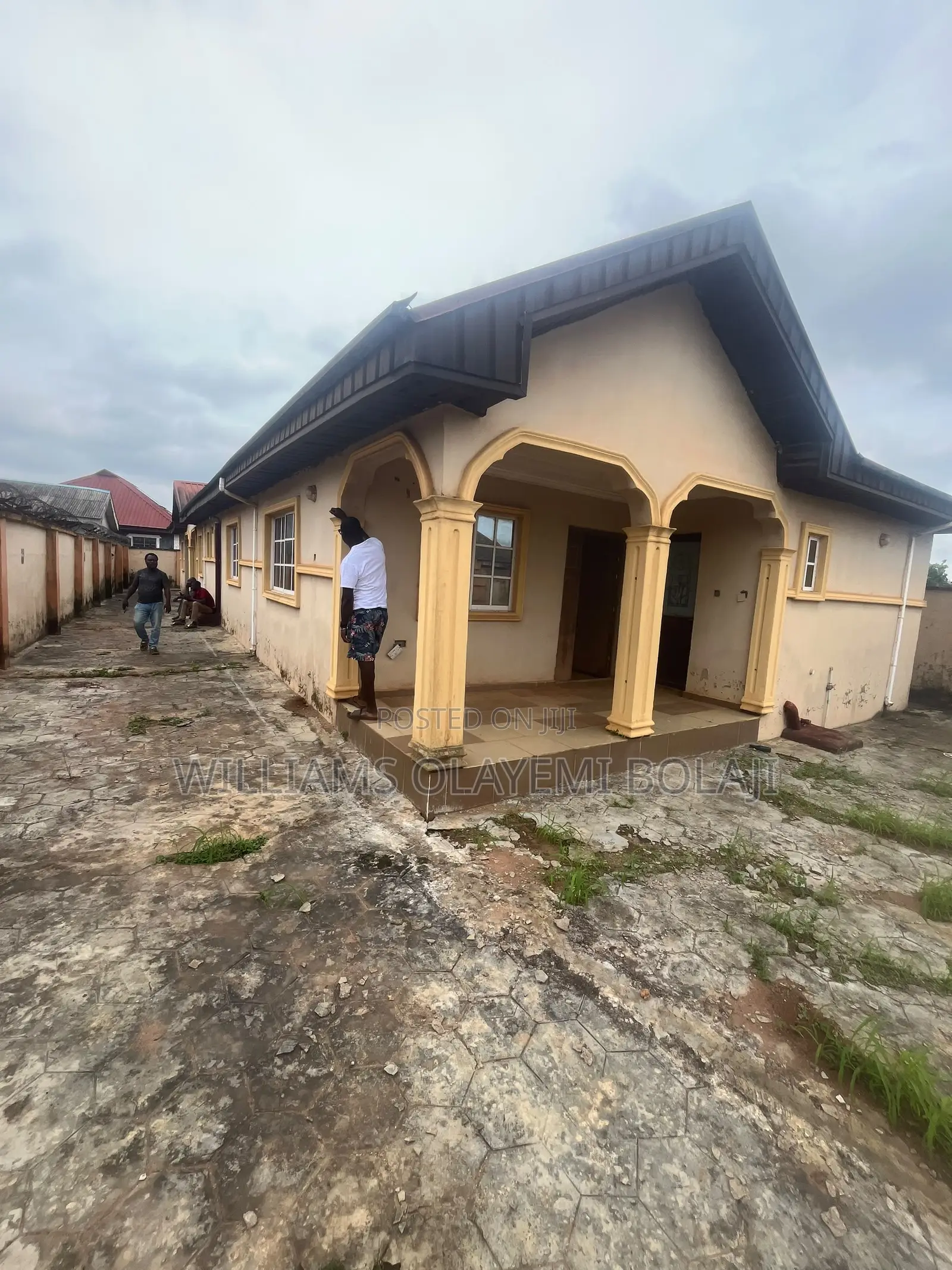 3bdrm Block of Flats in Ado-Odo/Ota for sale in Ado-Odo/Ota