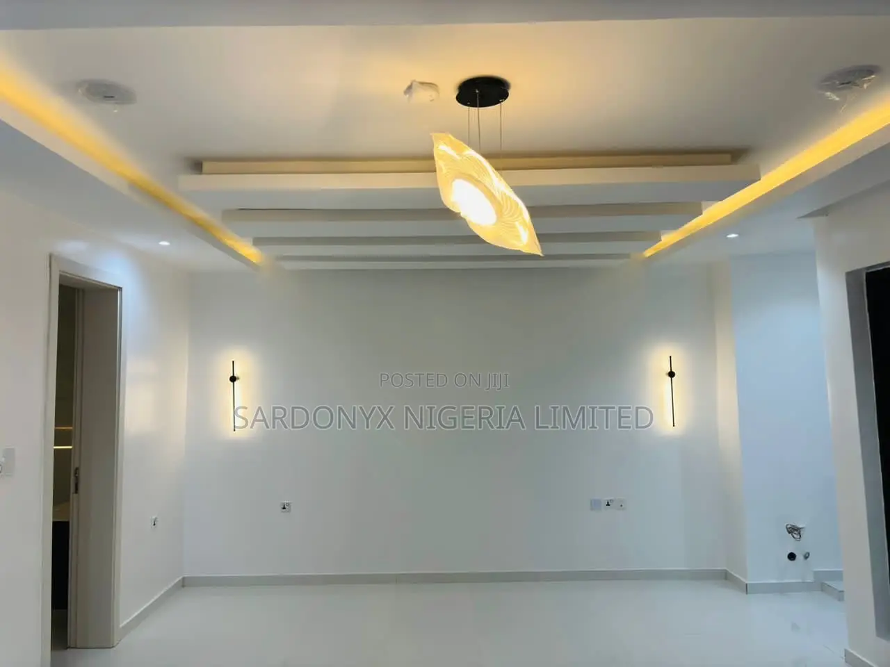 5bdrm Duplex in Lekki Phase 2 for sale in Lekki Phase 2