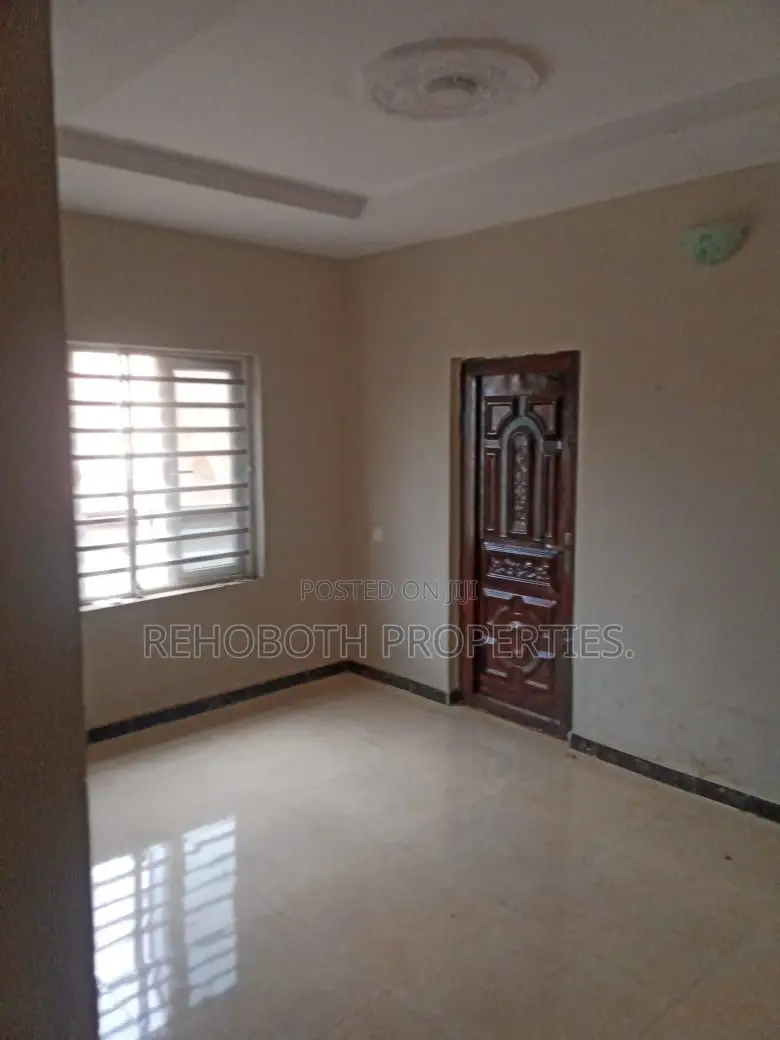3bdrm Apartment in Bendel Filling, Akala Express for rent in Akala Express