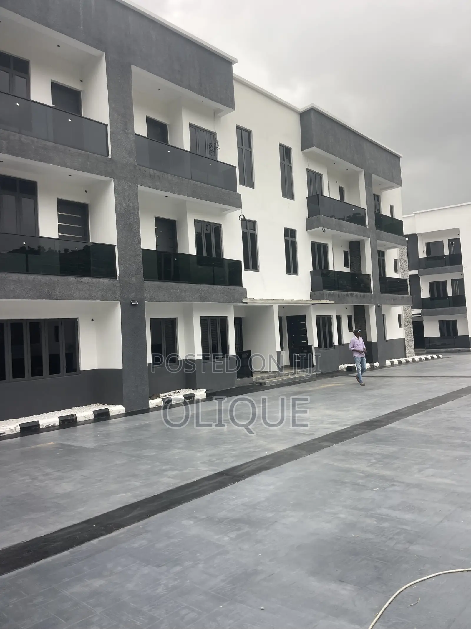 2bdrm Block of Flats in Dawaki for sale in Dawaki