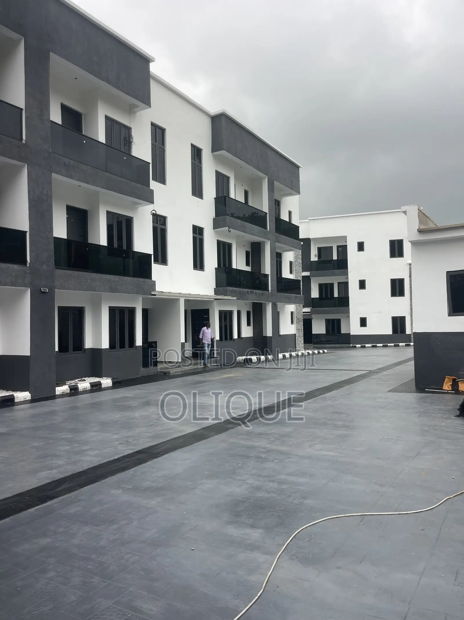 2bdrm Block of Flats in Dawaki for sale in Dawaki