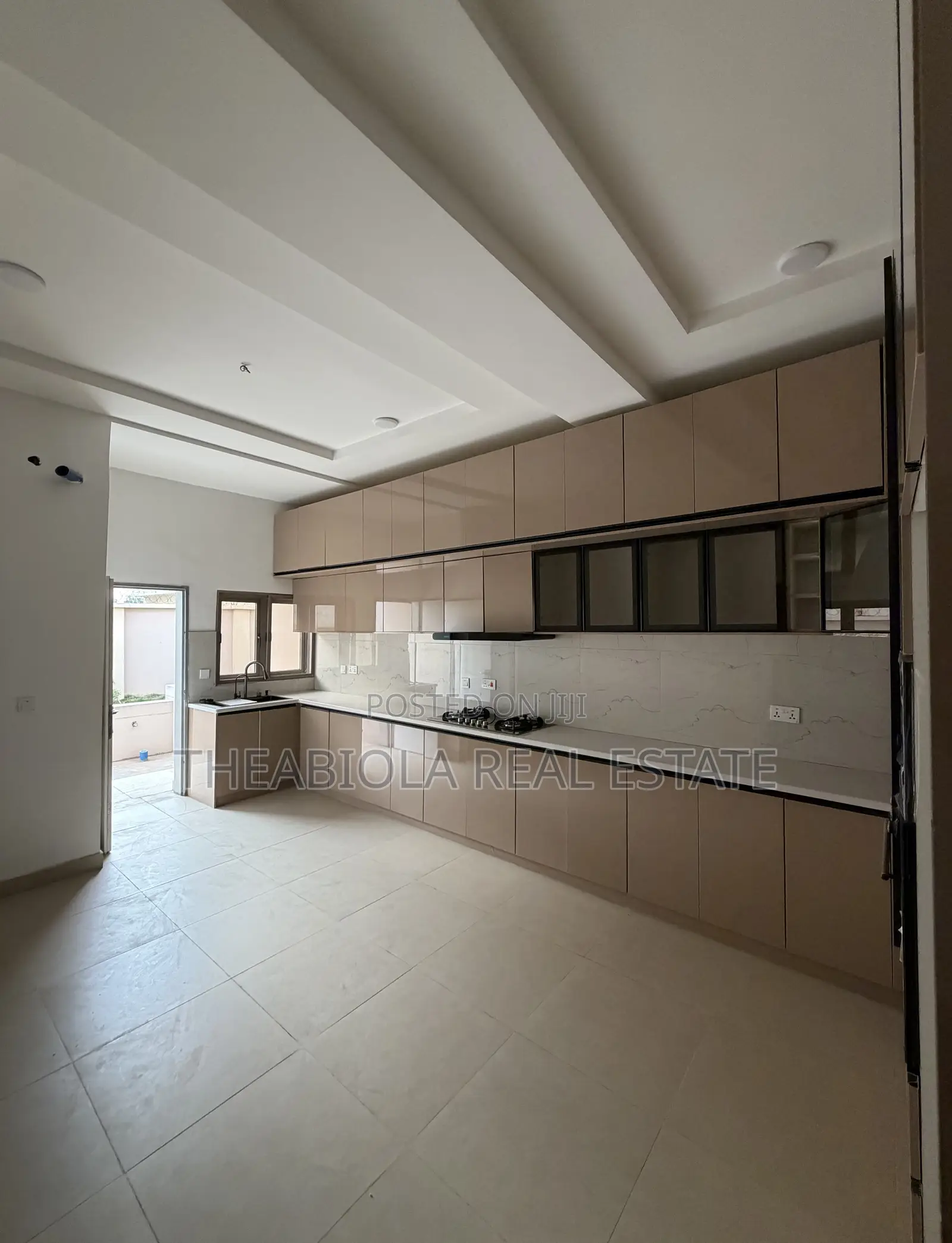 4bdrm Townhouse/Terrace in Dawaki, Abuja for sale in Dawaki