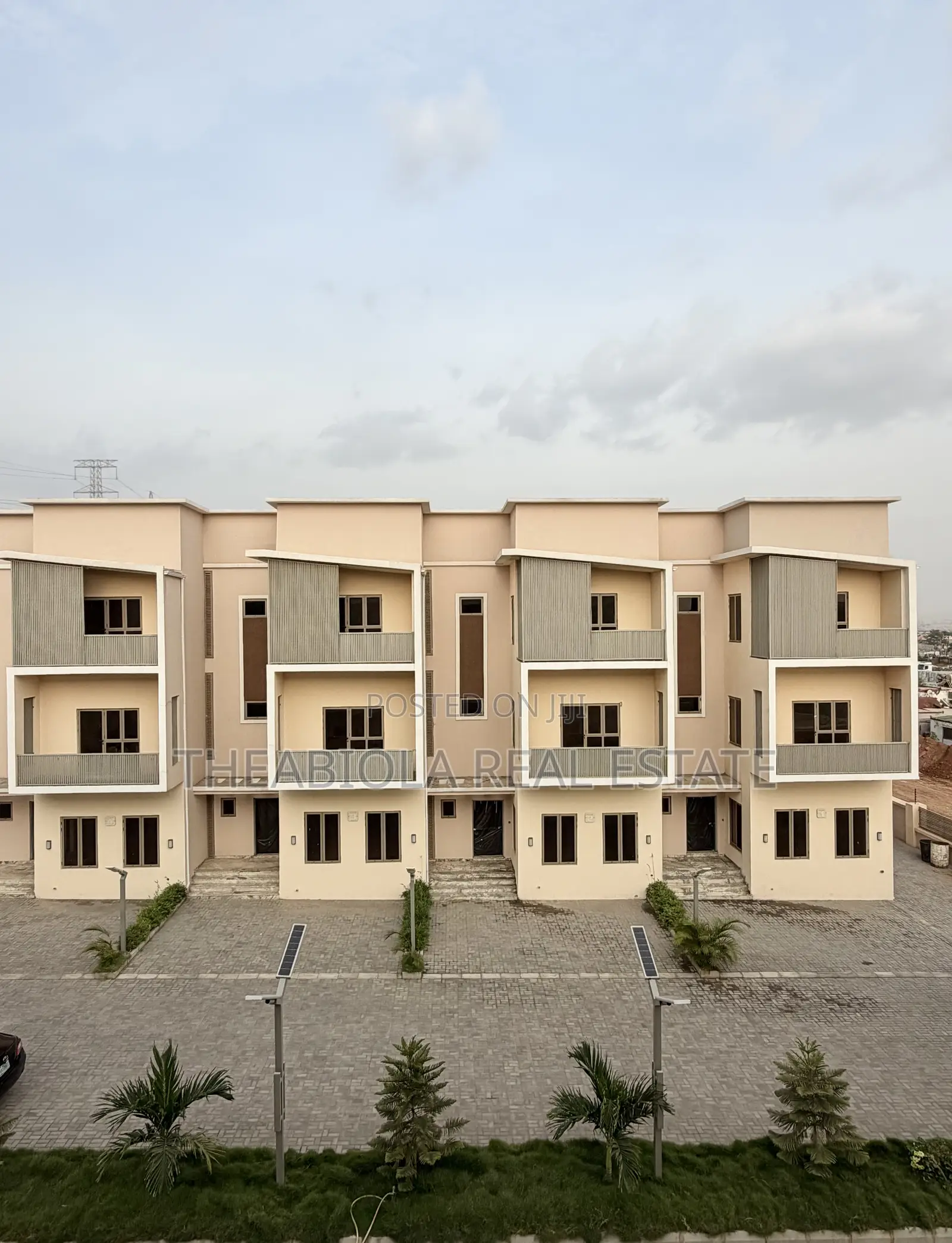 4bdrm Townhouse/Terrace in Dawaki, Abuja for sale in Dawaki