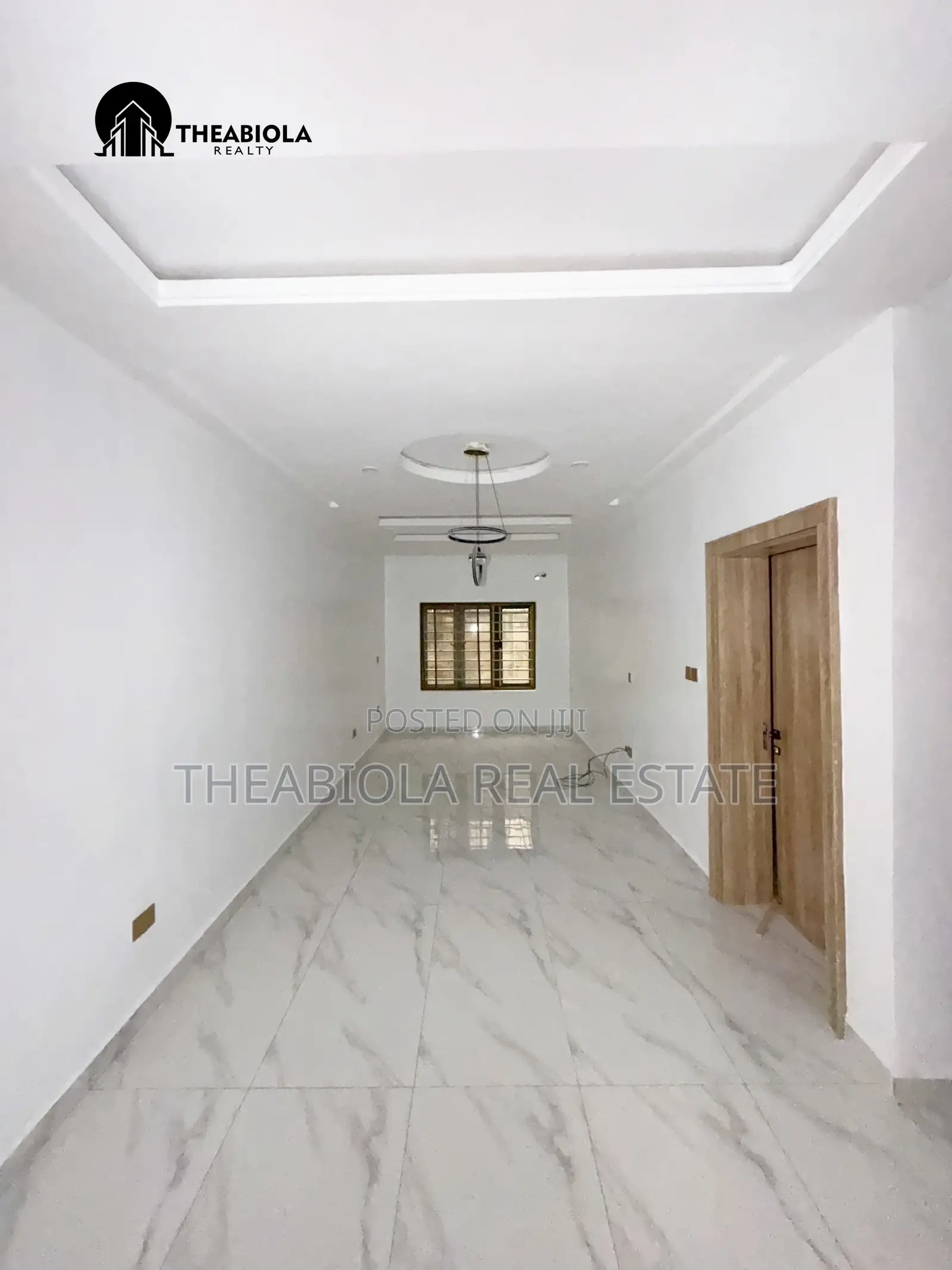 5bdrm Townhouse/Terrace in Guzape, Abuja for sale in Guzape District