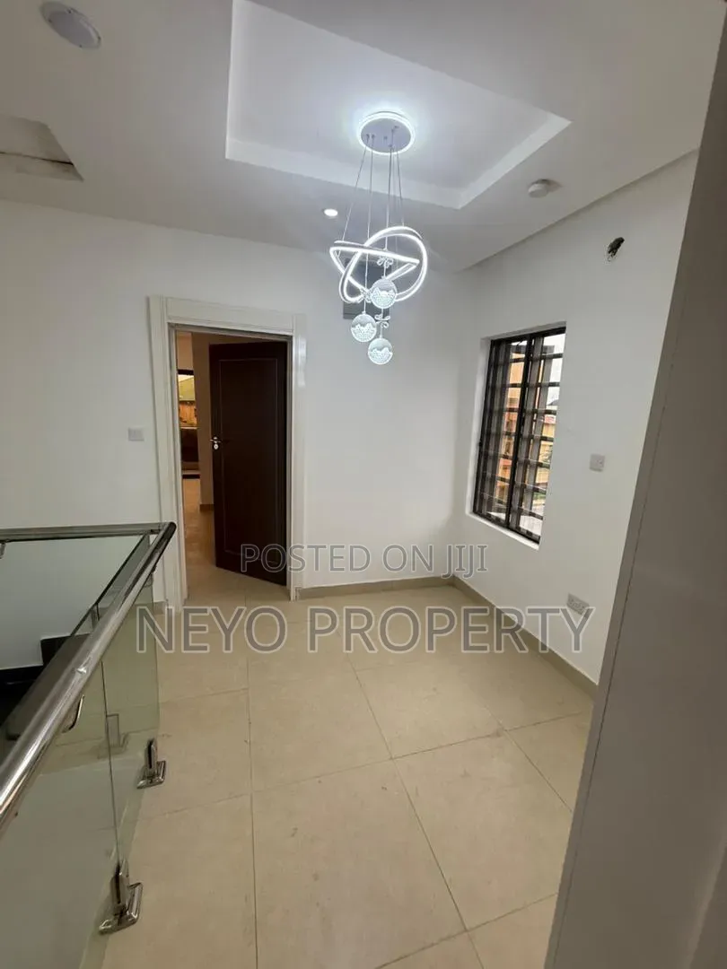 Furnished 5bdrm Duplex in Magodo Gra Phase 1 for sale in GRA Phase 1