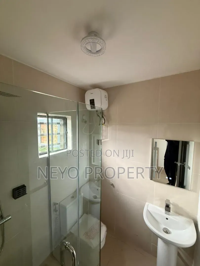 Furnished 5bdrm Duplex in Magodo Gra Phase 1 for sale in GRA Phase 1