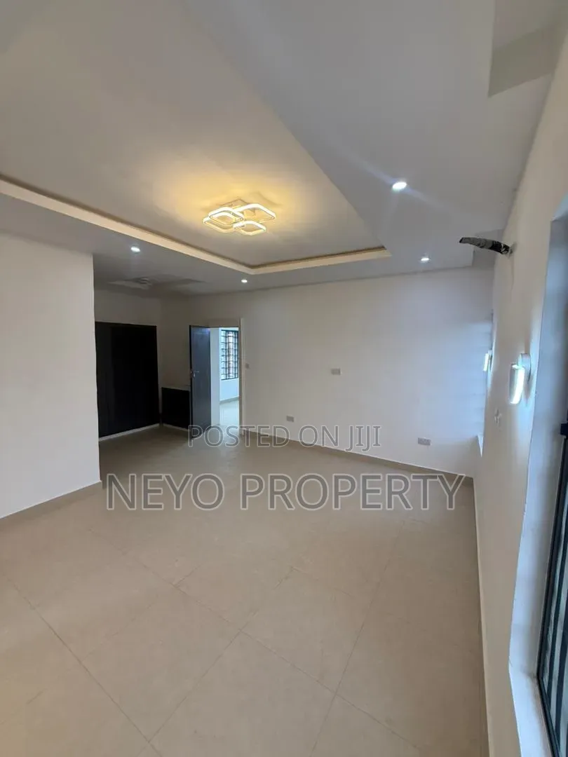 Furnished 5bdrm Duplex in Magodo Gra Phase 1 for sale in GRA Phase 1