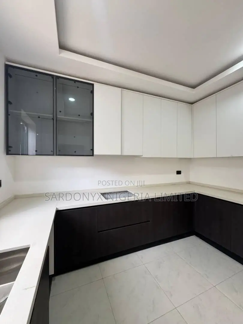 4bdrm Duplex in Lekki Phase 1 for sale in Lekki Phase 1