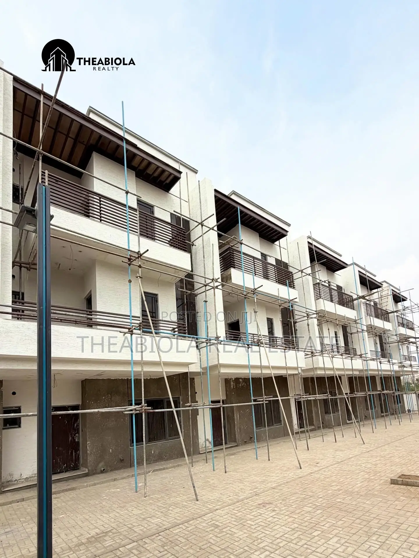 4bdrm Townhouse/Terrace in Mabushi, Abuja for sale in Mabushi