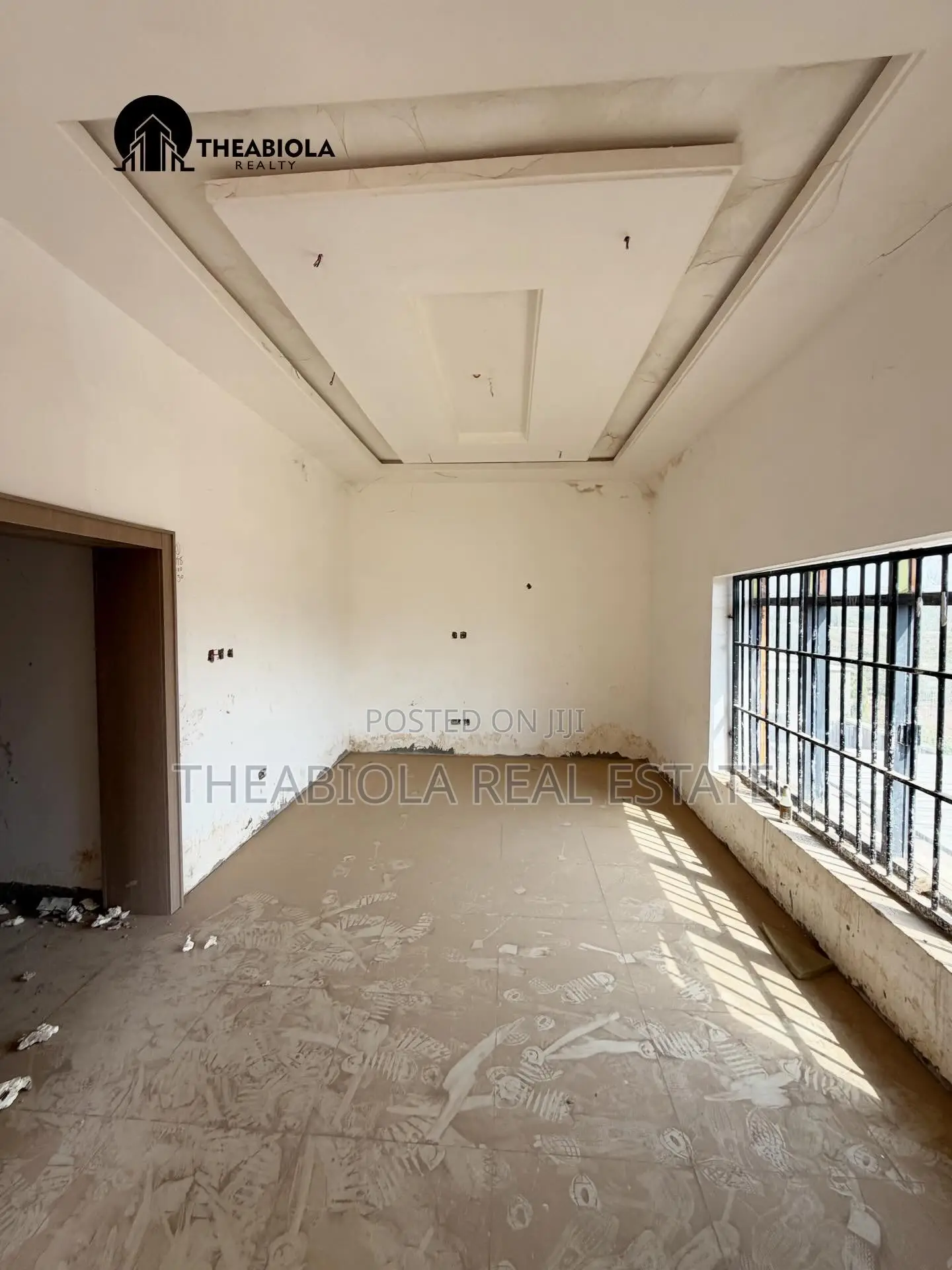 5bdrm Townhouse/Terrace in Apo Lokogoma Axis, for sale in Apo District