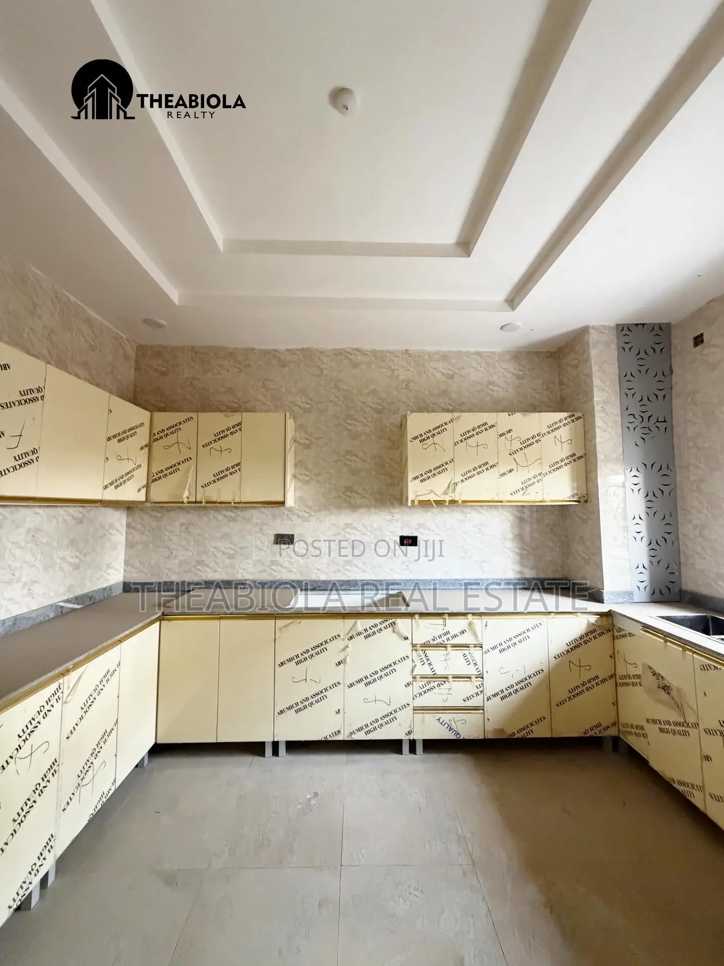 4bdrm Townhouse/Terrace in Apo Kaura, Abuja for sale in Kaura
