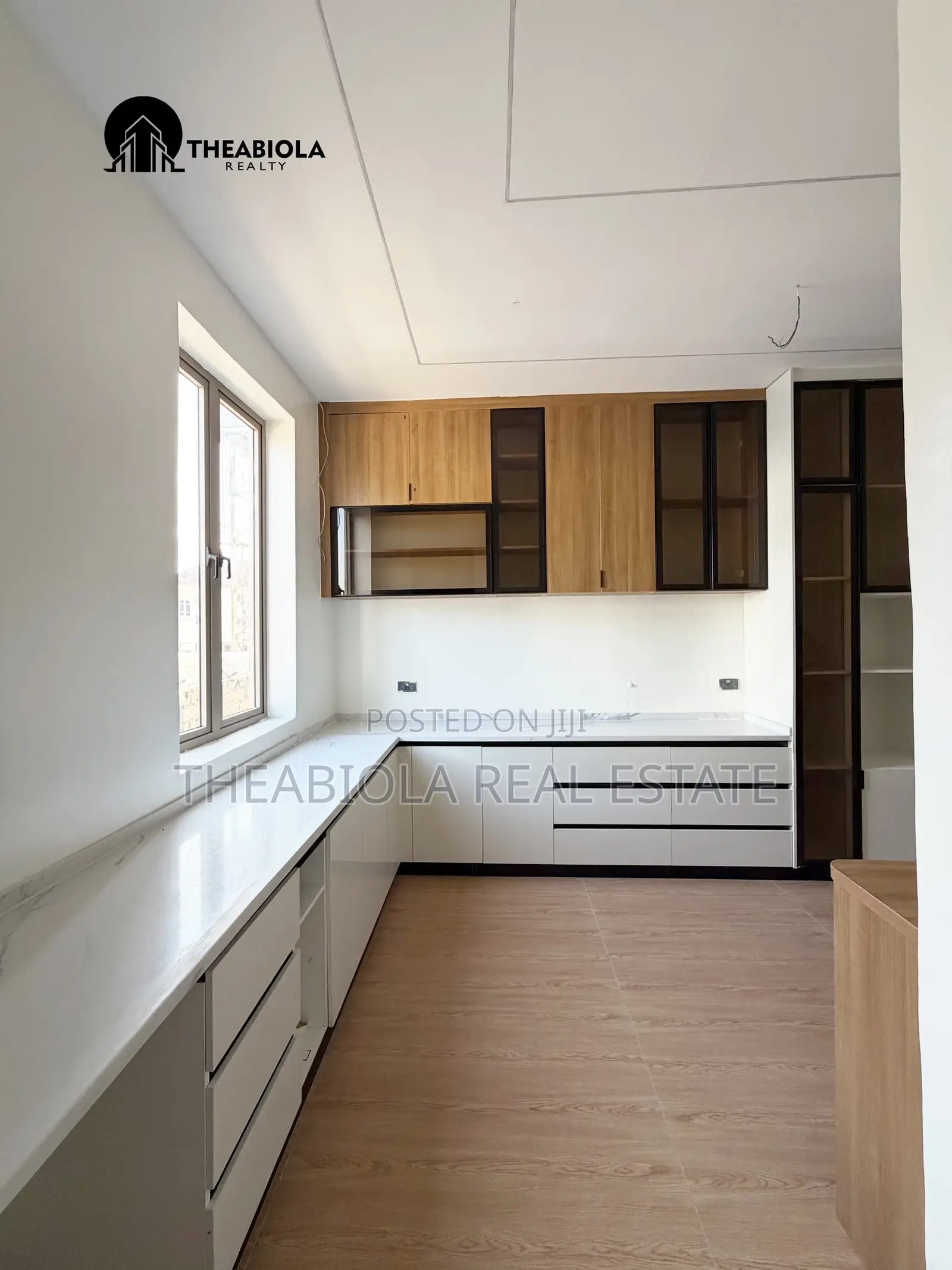 4bdrm Duplex in Guzape, Abuja for sale in Guzape District