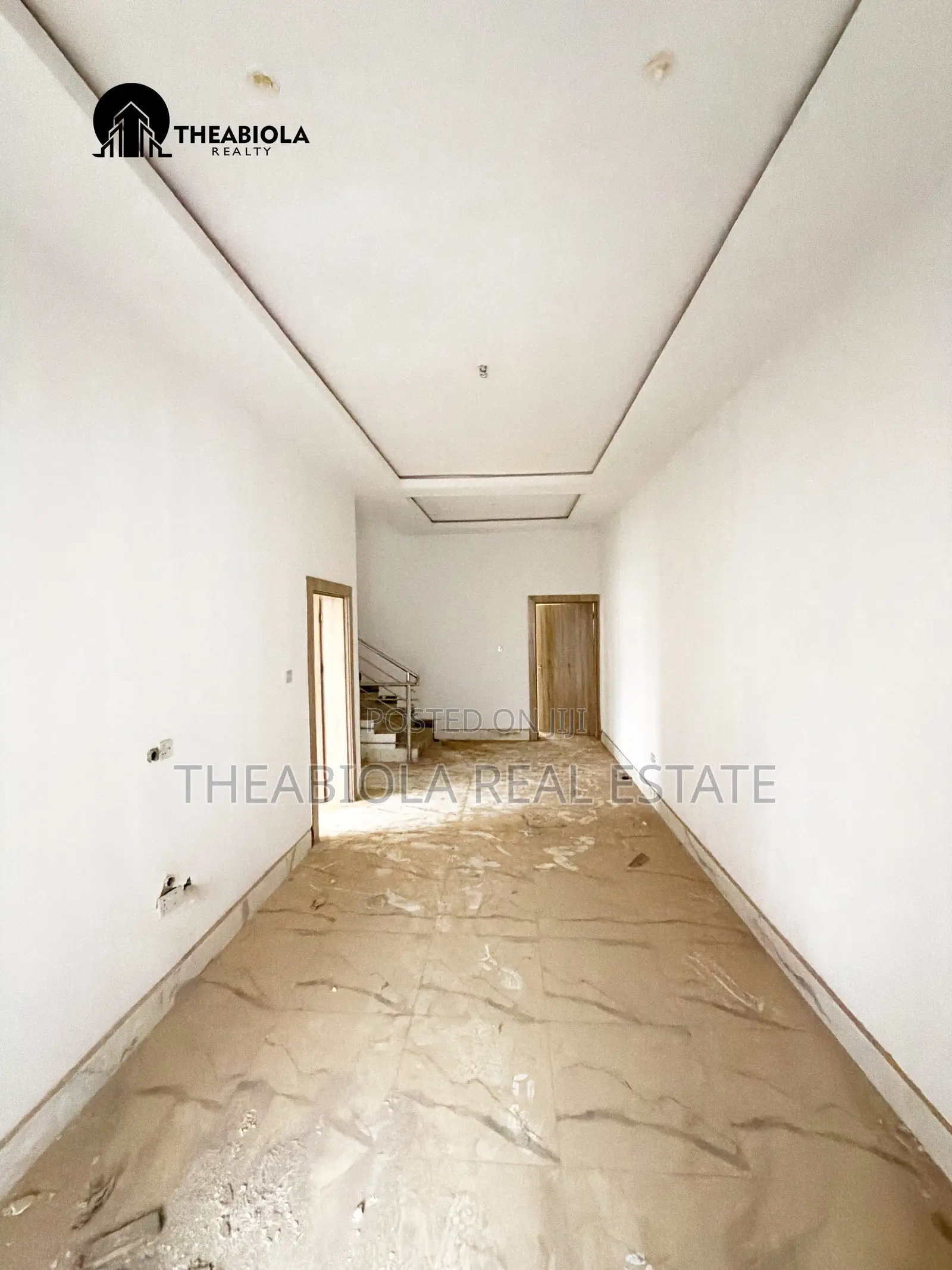 5bdrm Townhouse/Terrace in Guzape, Abuja for sale in Guzape District