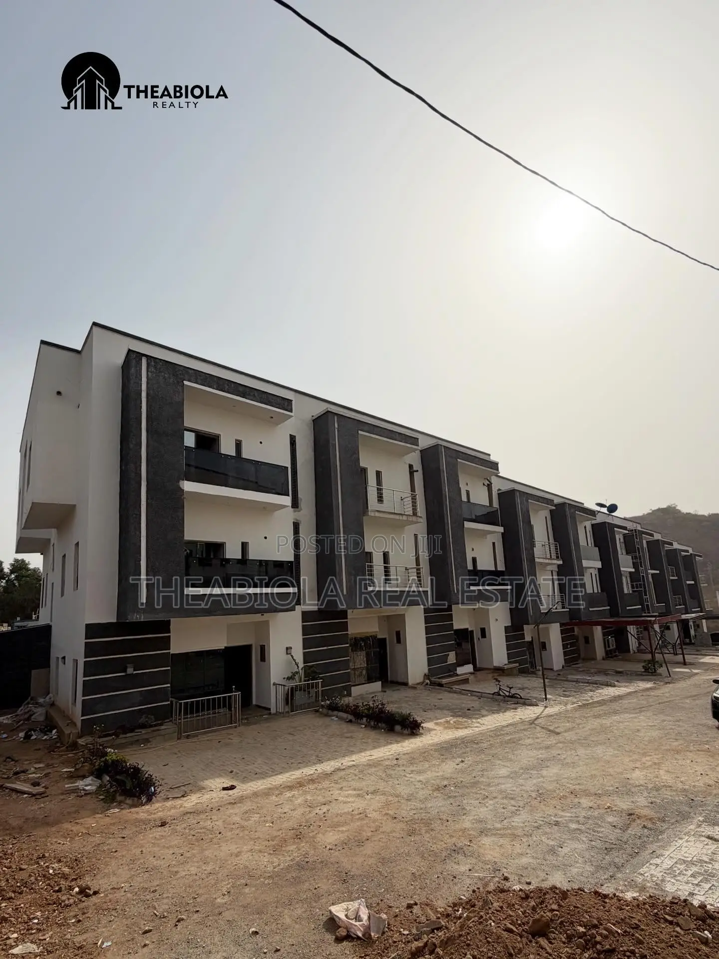 4bdrm Townhouse / Terrace in Garki Old Cbn for rent in Garki 2