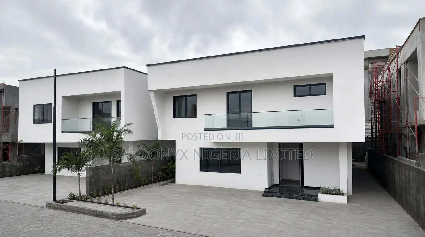 4bdrm Duplex in Lekki Phase 1 for sale in Lekki Phase 1
