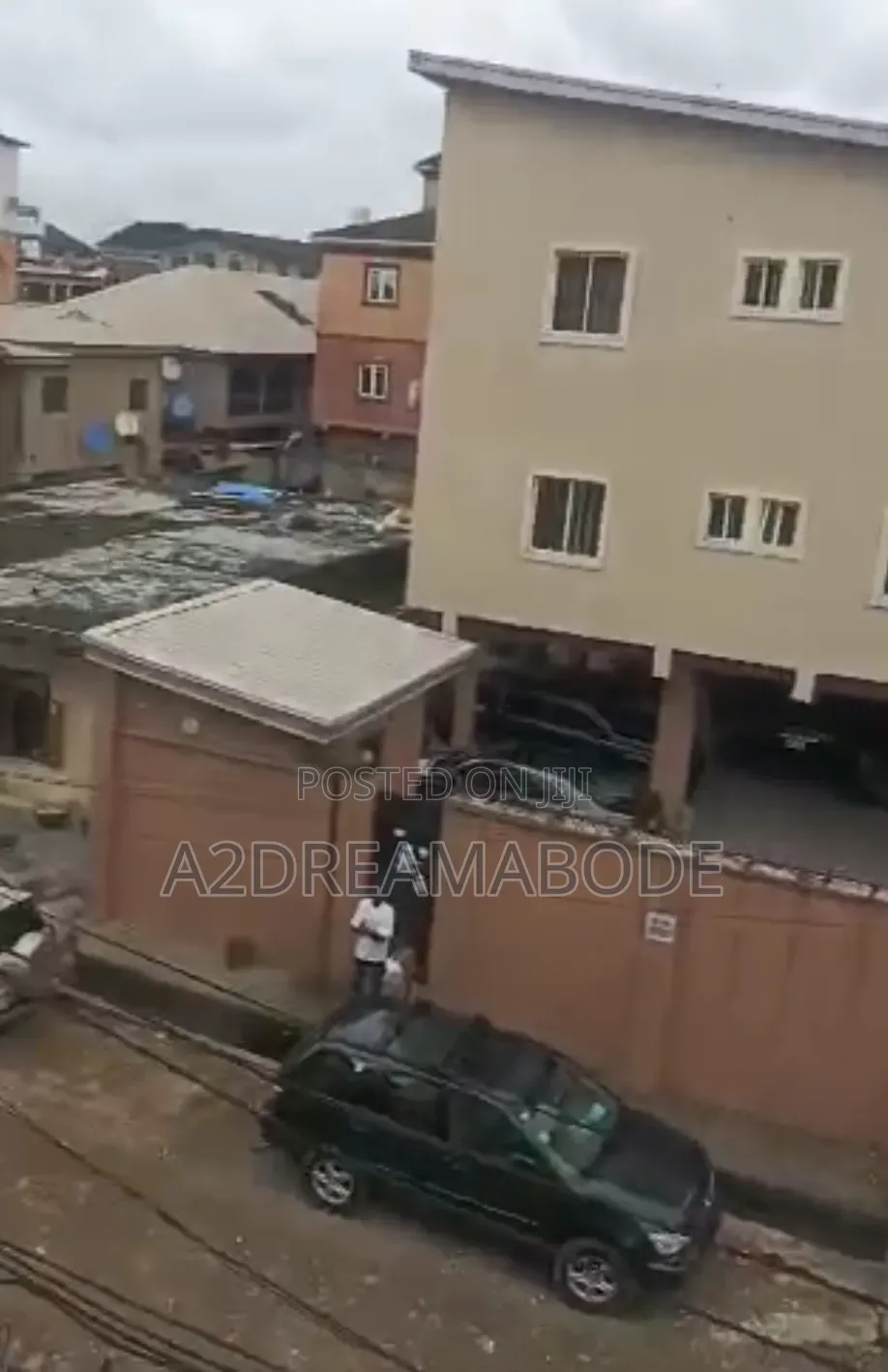 20bdrm Apartment in Yaba, Alagomeji for sale in Alagomeji