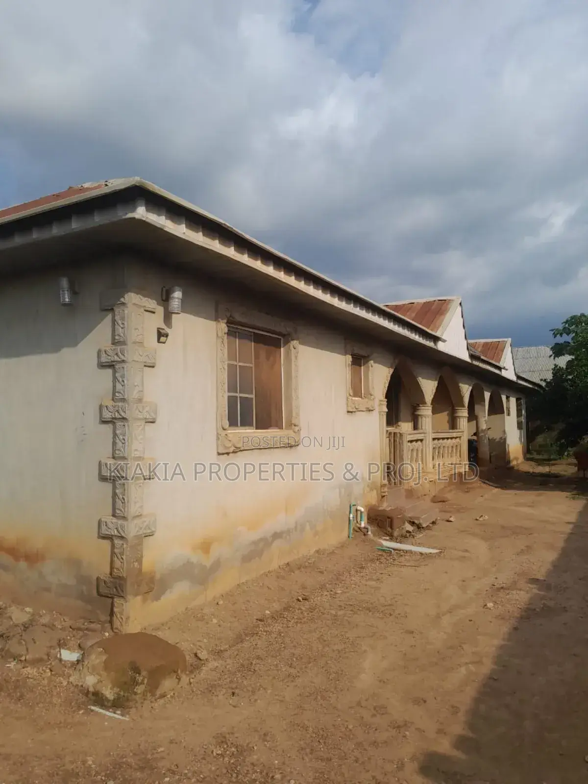 6bdrm Bungalow in Moniya for sale in Moniya
