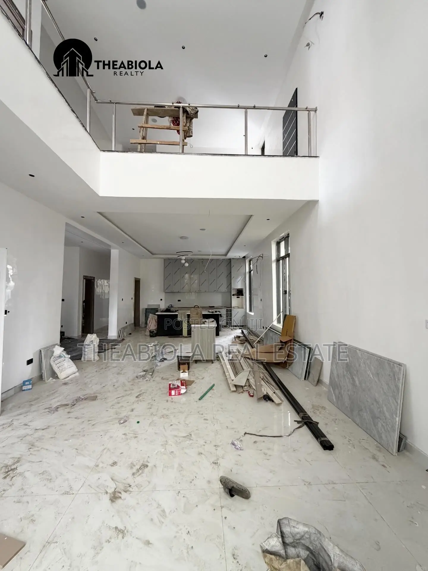 5bdrm Duplex in Apo Resettlement, for sale in Apo Resettlement