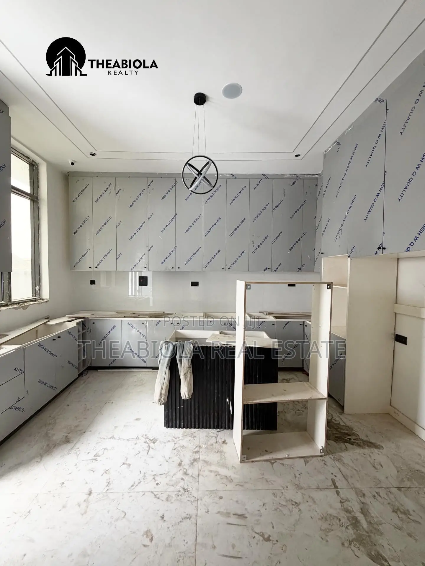 5bdrm Duplex in Apo Resettlement, for sale in Apo Resettlement