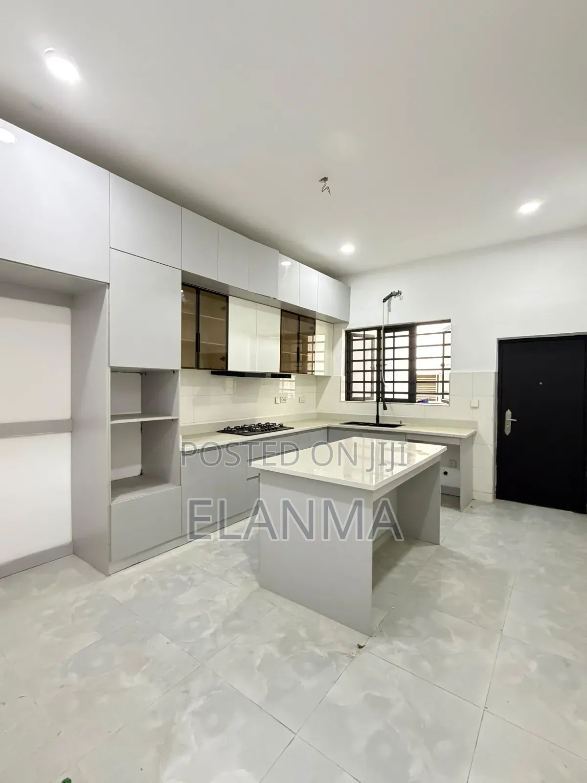 3bdrm Apartment in Lekki Phase 1 for sale in Lekki Phase 1