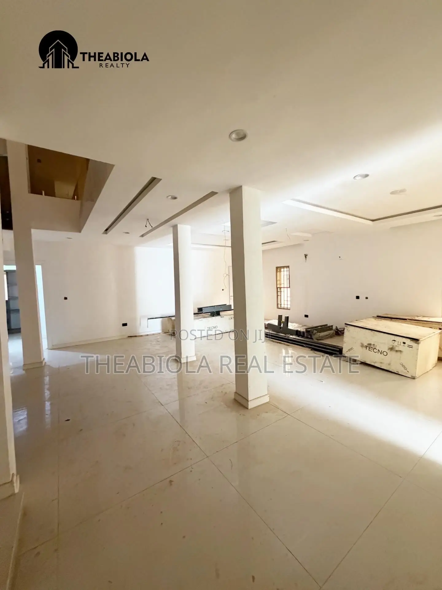 7bdrm Duplex in Guzape, Abuja for sale in Guzape District