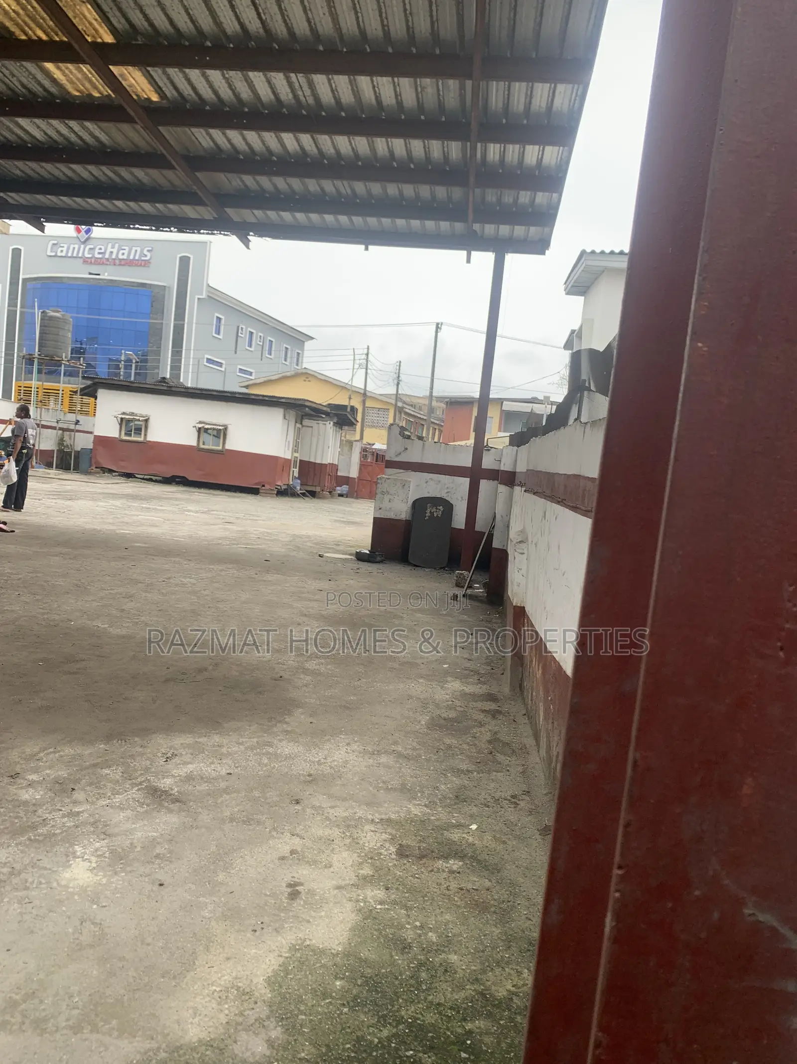 A Massive Open Space on 400sqm for Any Kind of Commercial Purpose in Kilo