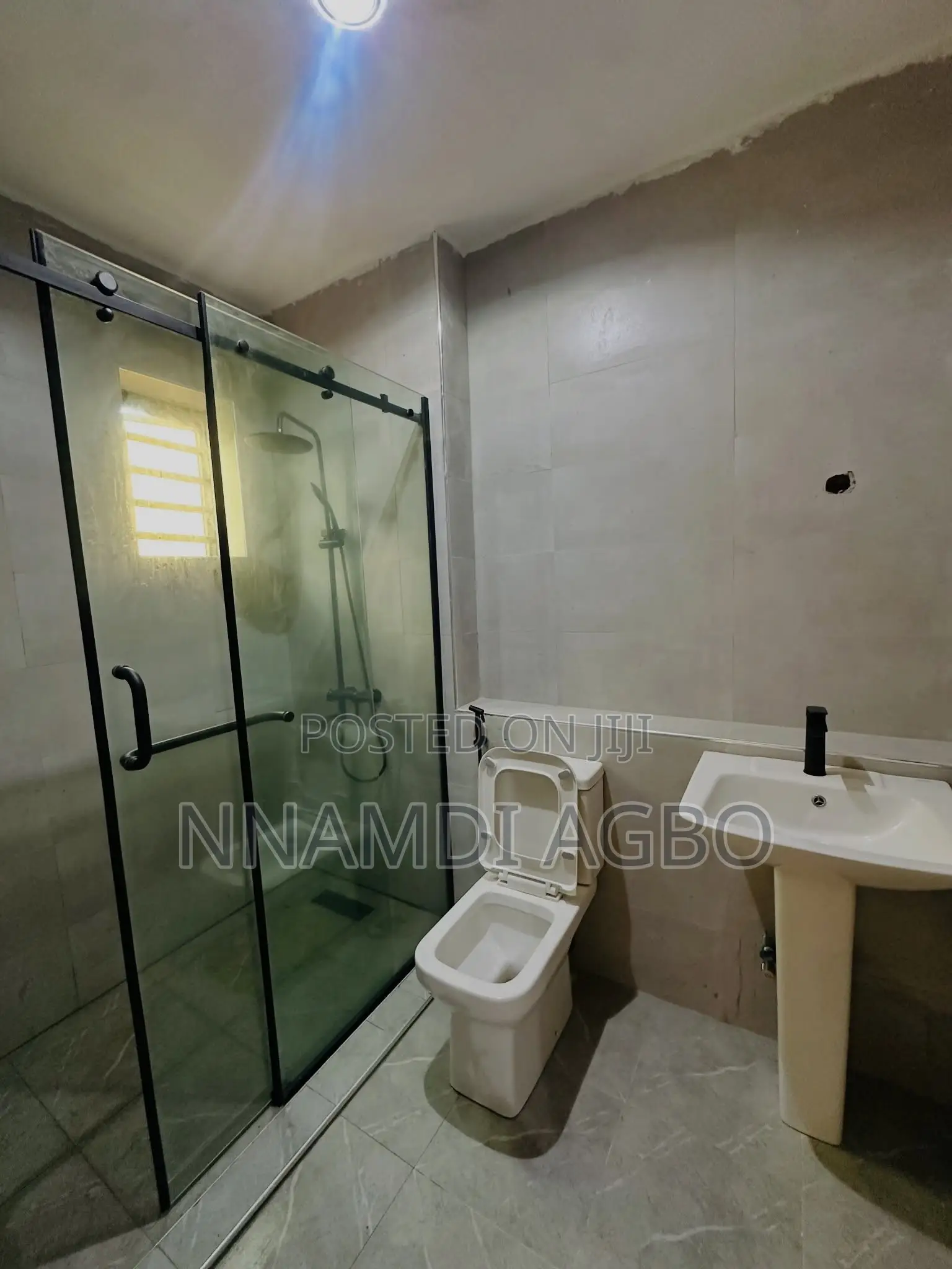 3bdrm Duplex in Ogombo for sale in Ogombo