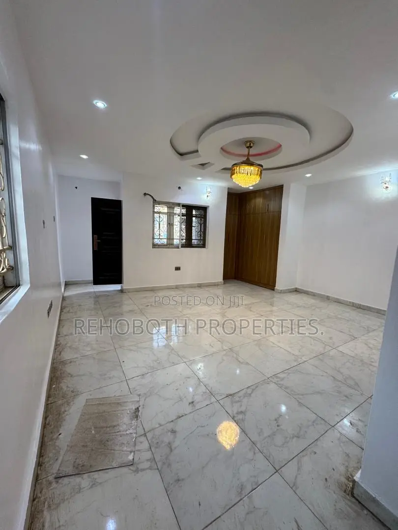 4bdrm Duplex in Olusoji, Oluyole for rent in Oluyole