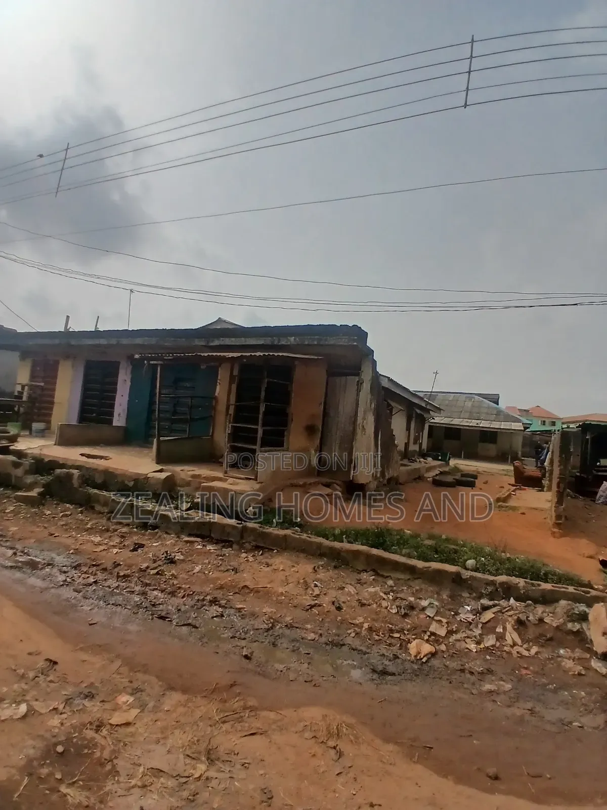 5bdrm Block of Flats in Pipeline, Iyana Ipaja for sale in Iyana Ipaja