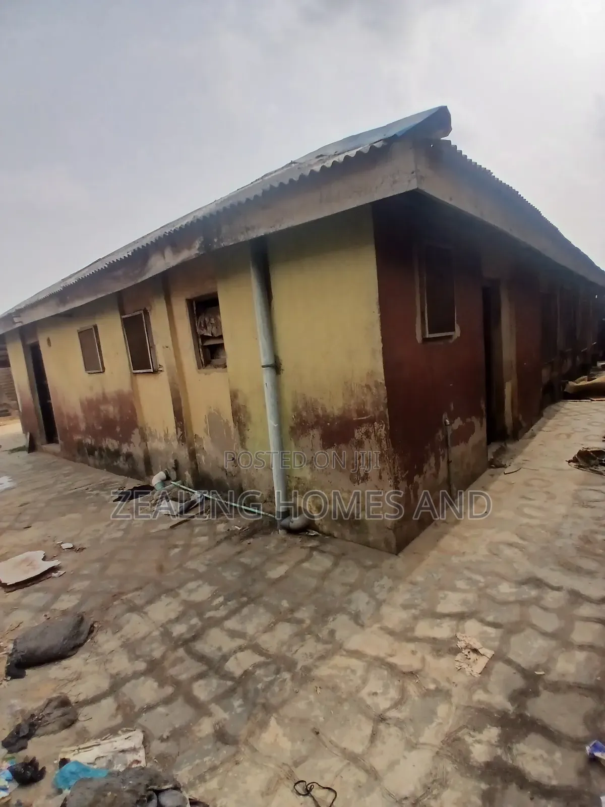 5bdrm Block of Flats in Pipeline, Iyana Ipaja for sale in Iyana Ipaja