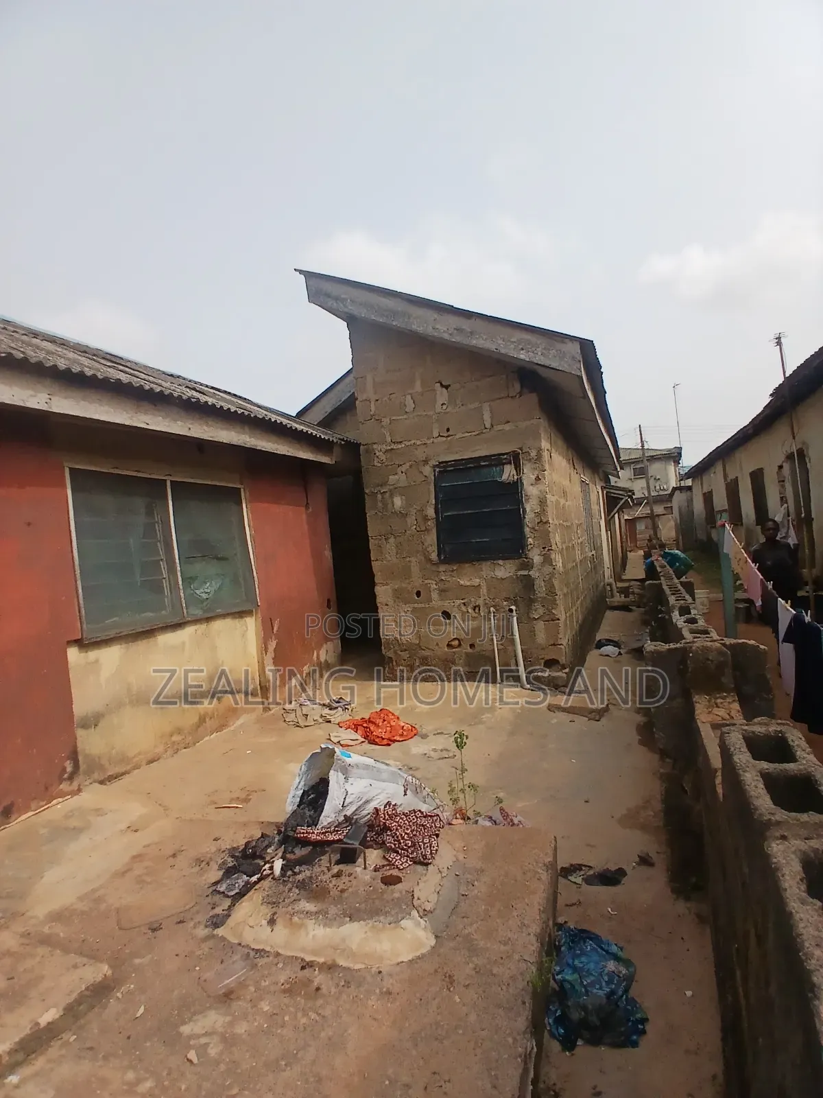 5bdrm Block of Flats in Pipeline, Iyana Ipaja for sale in Iyana Ipaja