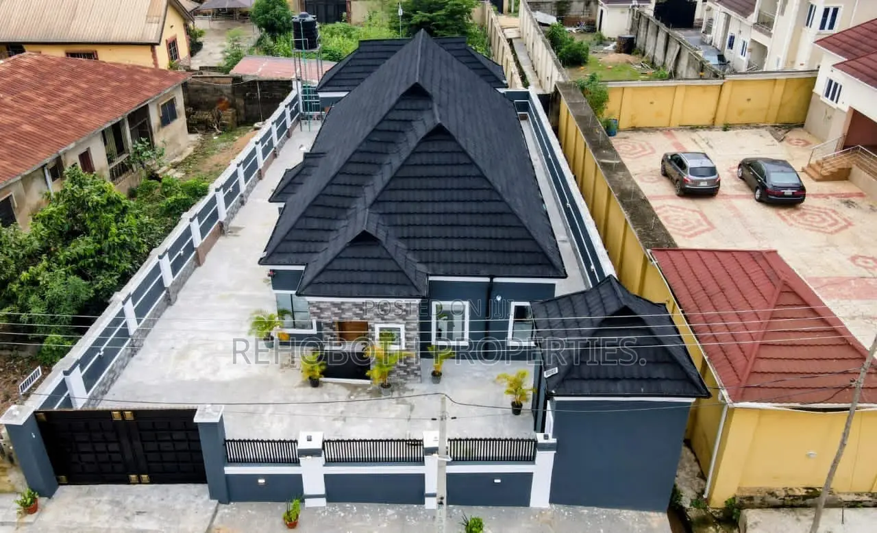 3bdrm Bungalow in Akuru, Akala Express for sale in Akala Express