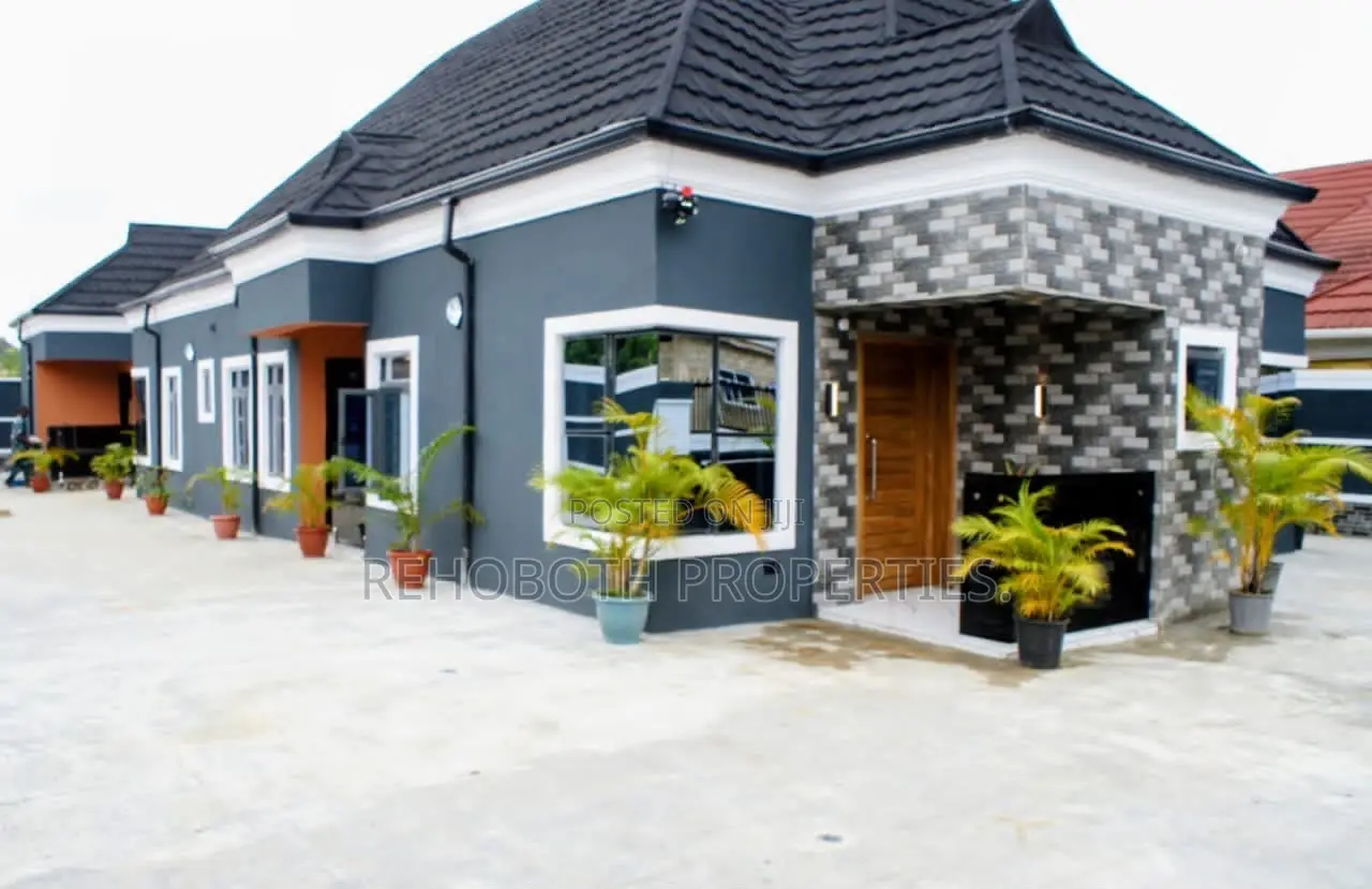 3bdrm Bungalow in Akuru, Akala Express for sale in Akala Express
