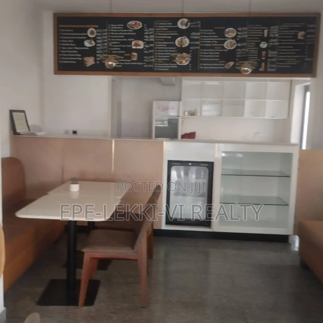 Commercial Space | Lease | Office| Salon | Pharmacy | Boutique | Etc in Lekki Phase 1