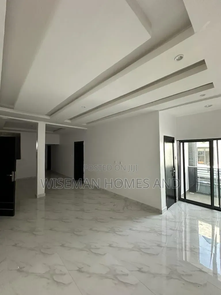 2bdrm Apartment in Osapa London Lekki for rent in Osapa london