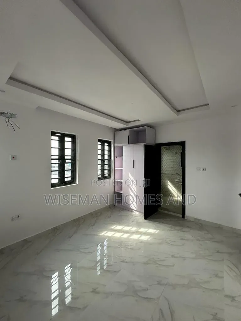 2bdrm Apartment in Osapa London Lekki for rent in Osapa london