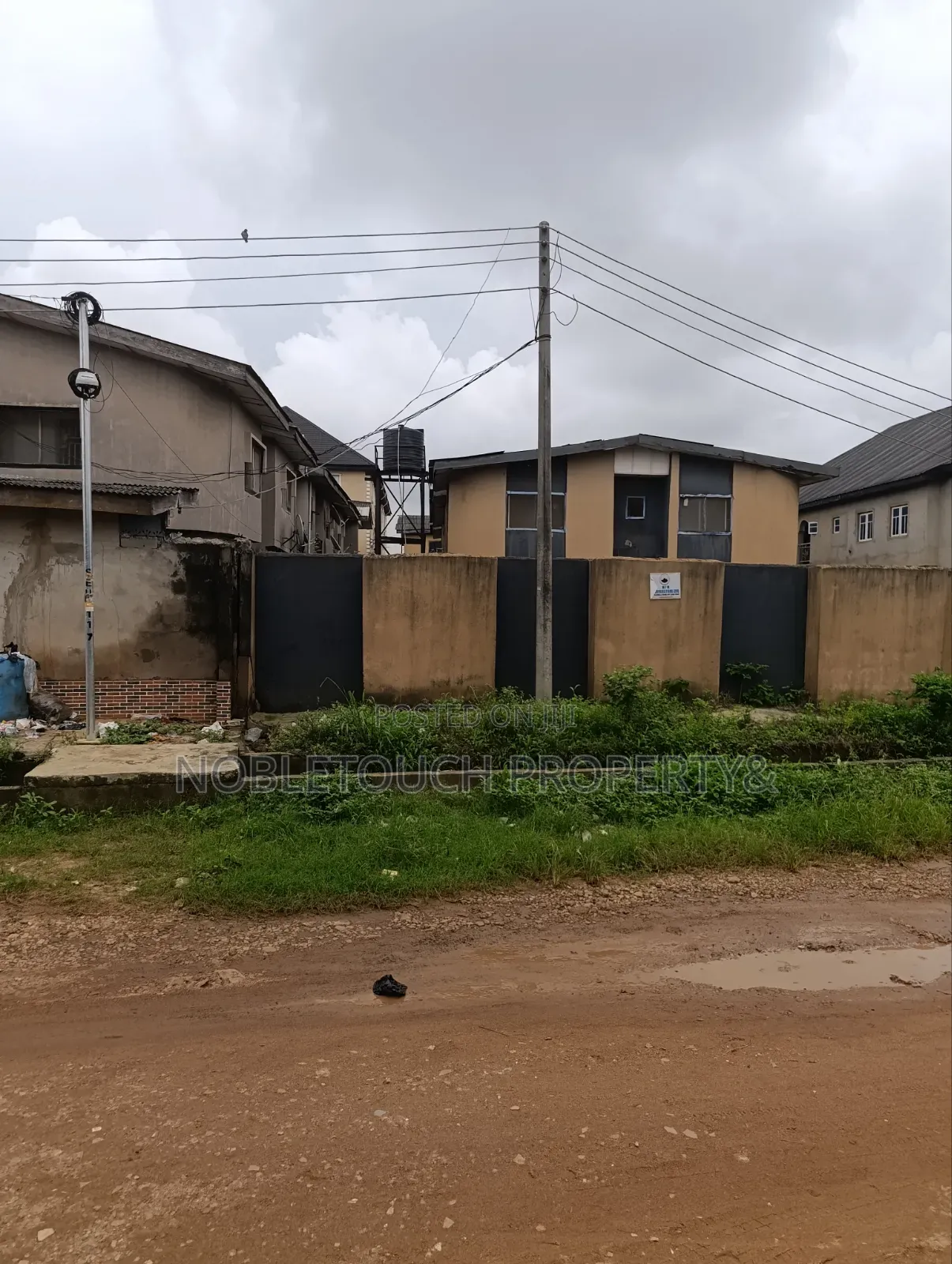 3bdrm Block of Flats in Liasu Road Idimu, Iseri Olofin for sale in Iseri Olofin