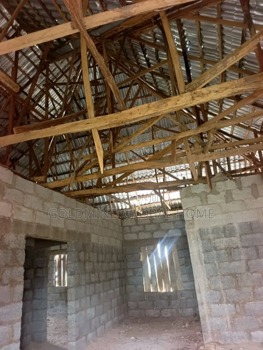 2bdrm Bungalow in Lugbe District. for sale in Sabon Lugbe