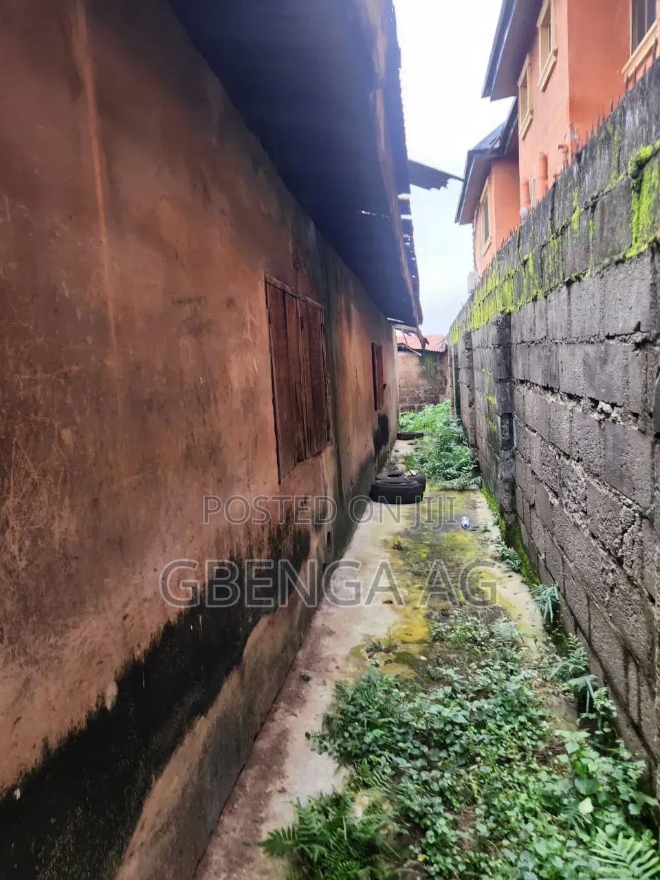 Half Plot of Land With Old Structure for Sale at Iju ISHAGA Lagos in Iju-Ishaga