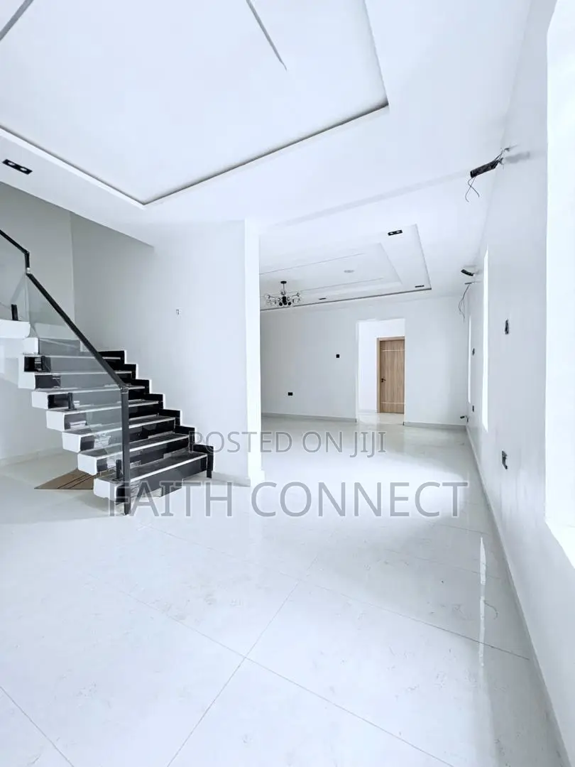 5bdrm Duplex in Abraham Adesanya for sale in Abraham Adesanya