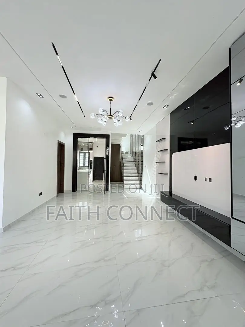 4bdrm Duplex in Ajah for sale in Ajah