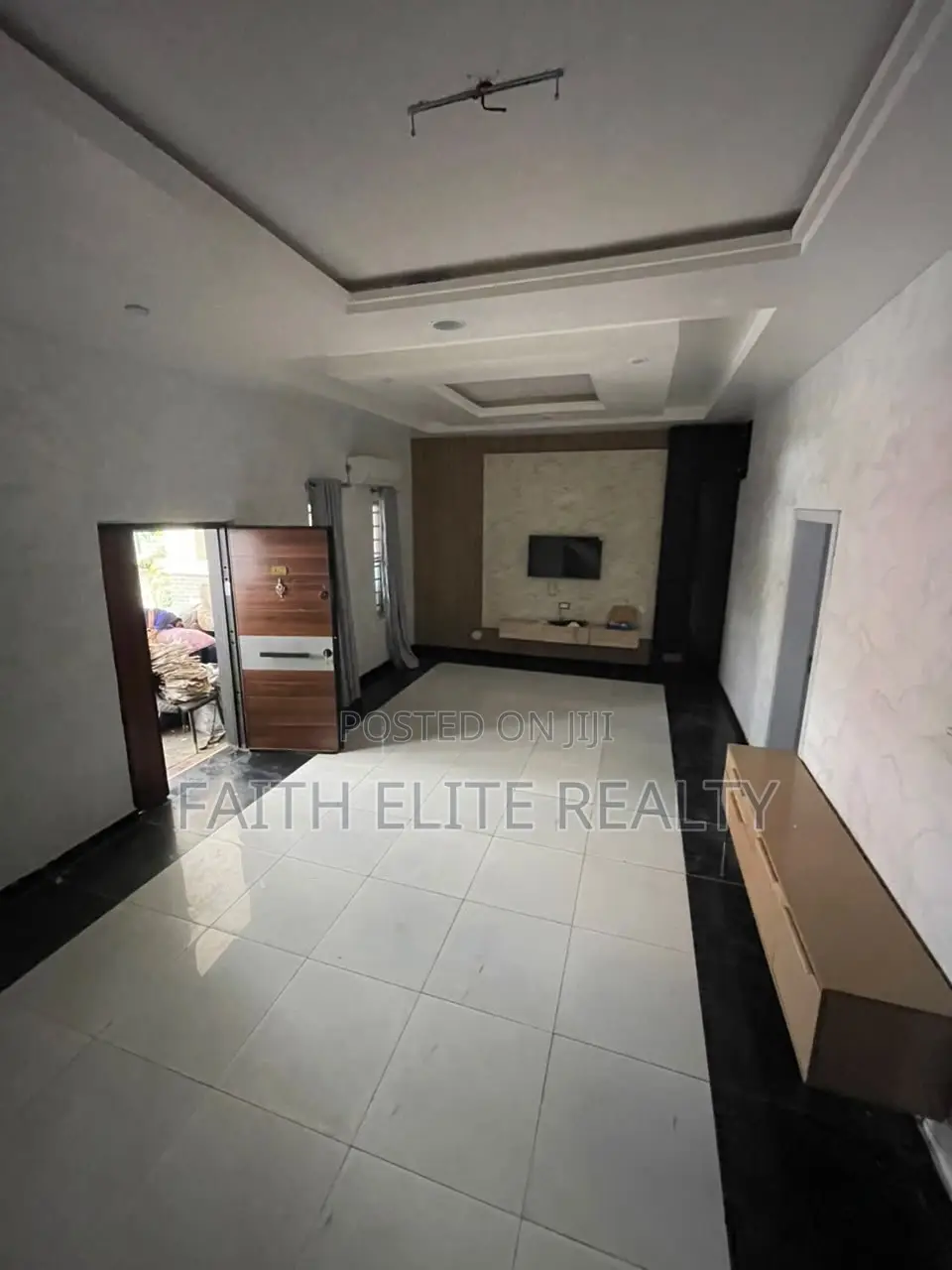 4bdrm Duplex in Lekki County, Ikota for rent in Ikota