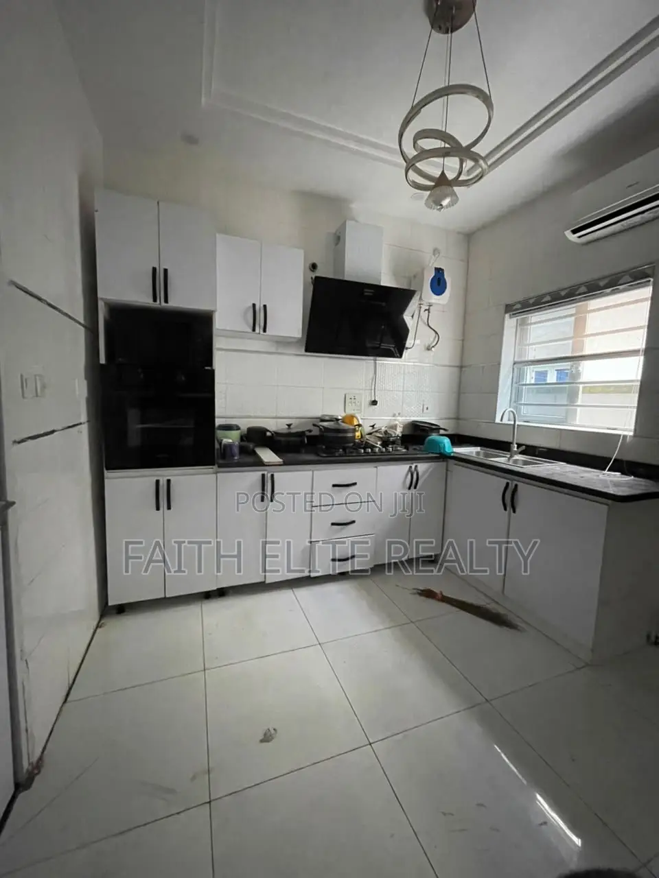 4bdrm Duplex in Lekki County, Ikota for rent in Ikota